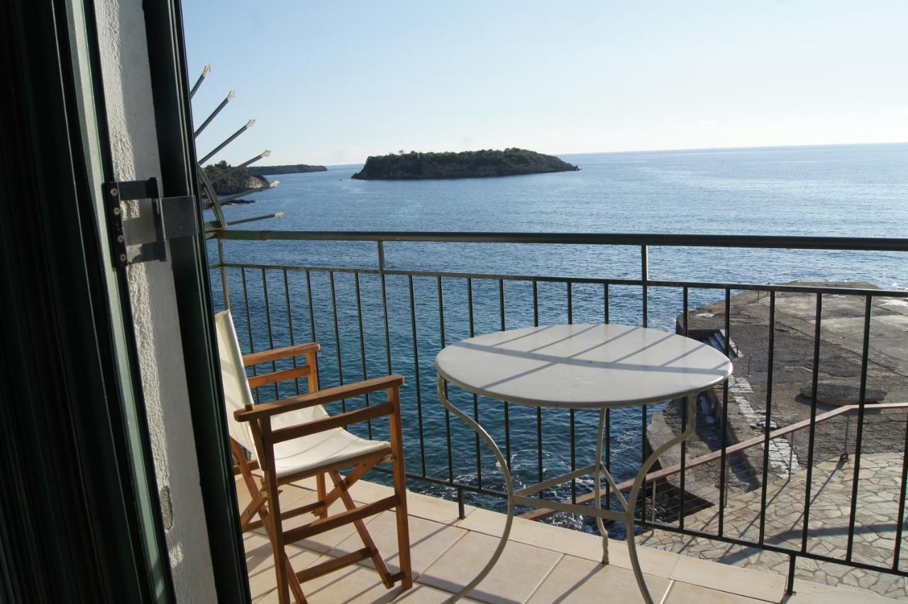 Gorgones, Sea-Front, Great View Lejlighedshotel Kardhamili Eksteriør billede